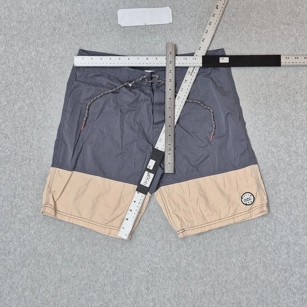 Katin USA Men Shorts 34 Gray Nylon Polyester Swimwear Colorblock Logo Patch